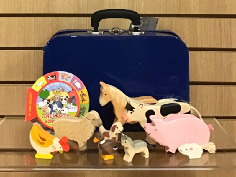 Sprogkuffert med indhold